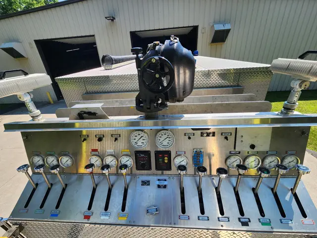 2006 American LaFrance Engine Asking $50,000 - Image 14