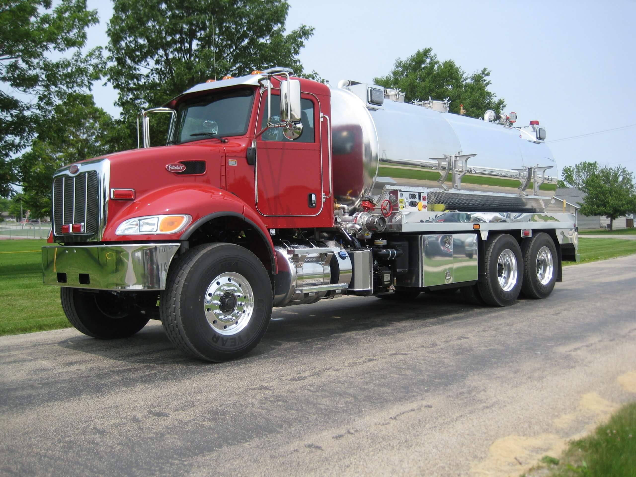 Tanker (Contact DMA Fire Apparatus for Pricing) - Image 3