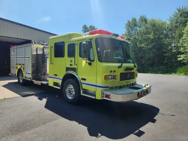 2006 American LaFrance Engine Asking $50,000 - Image 5