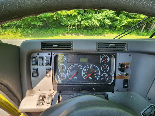 2006 American LaFrance Engine Asking $50,000 - Image 16