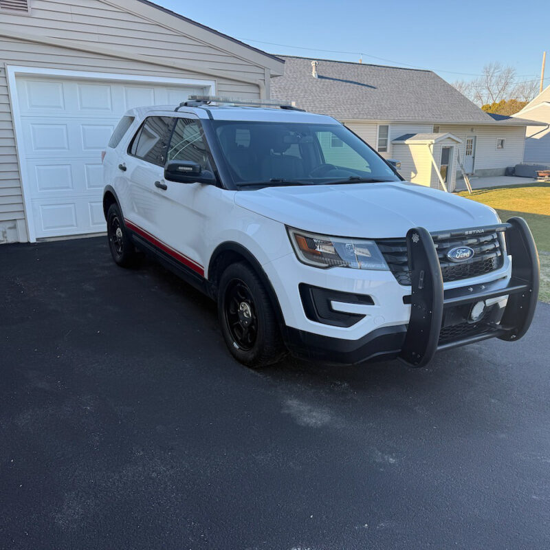 2018 Ford Explorer $14,000
