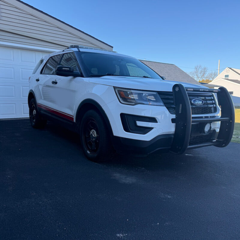 2018 Ford Explorer $14,000