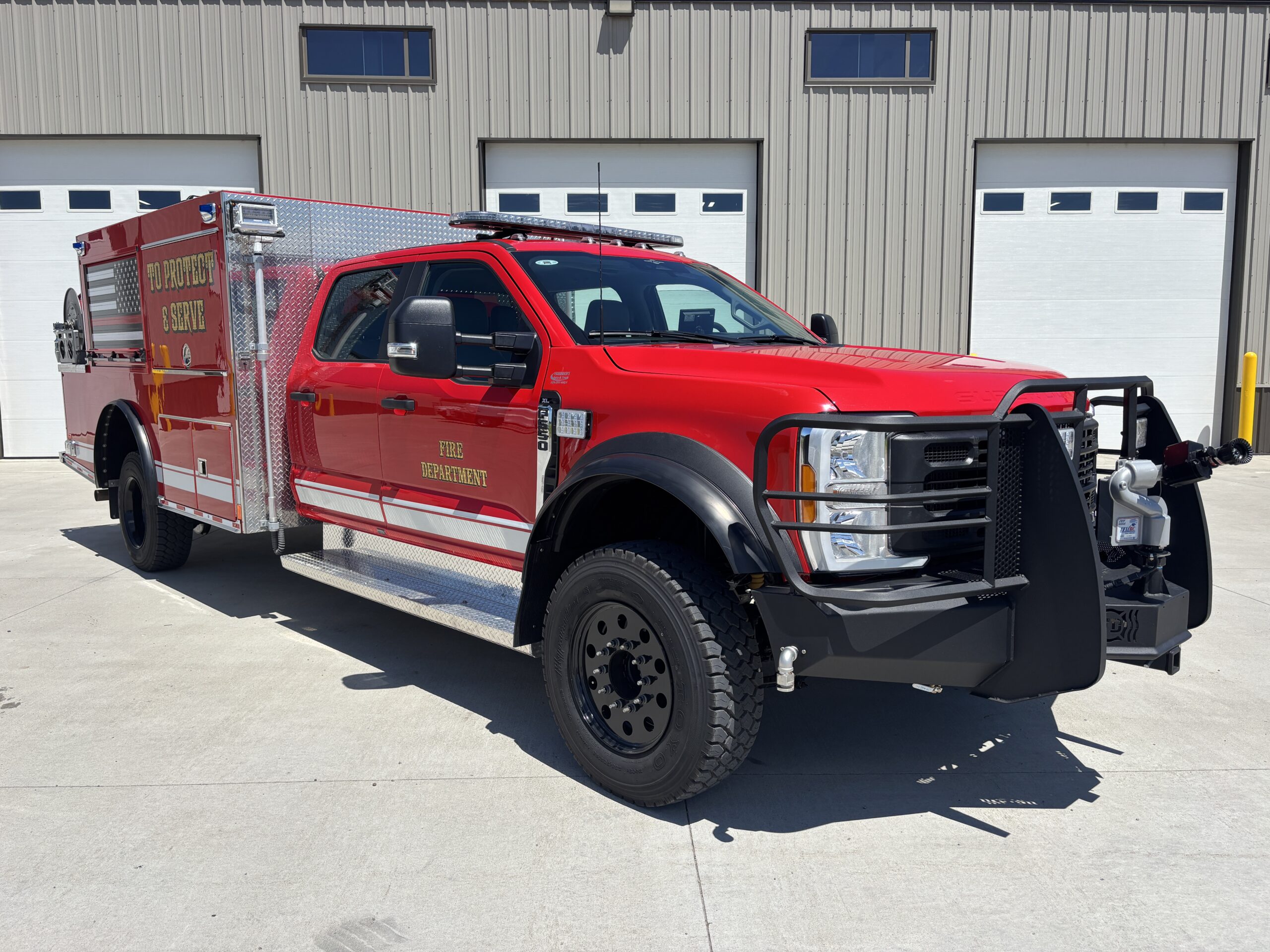 2023 FORD F550 XL CREW CAB BRUSH TRUCK - Image 2