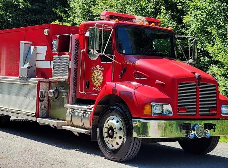 2003 Kenworth 2000 Gallon Tanker