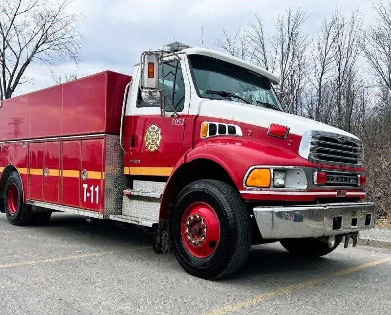 2007 Sterling 2000 Gallon Tanker